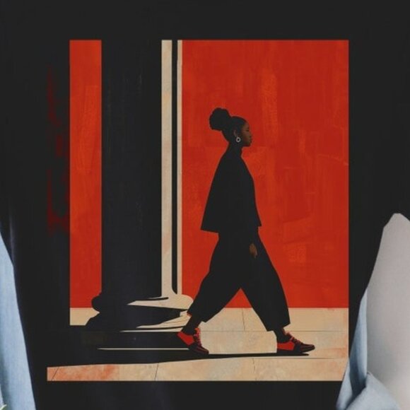 Girl Walking Shirt - Afro Style Shirt - Picture 2 of 3